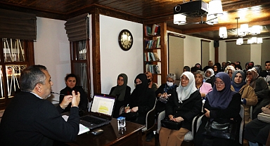 Doç. Dr. Sezai Küçük Tasavvuf'u Anlattı