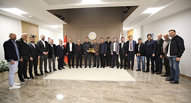 Düşünce Platformu Başkan Işıksu'yu Ziyaret Etti