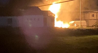 Fabrikada Patlama! Ekipler Yangını Güçlükle Kontrol Altına Aldı