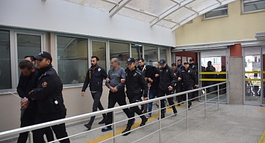 İnternet Dolandırıcıları Tek Tek Yakalandı: 17 Kişi Tutuklandı