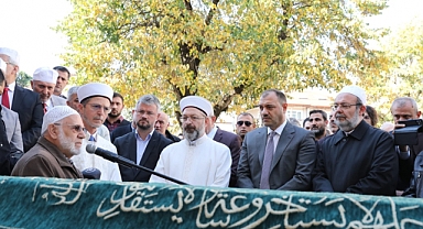 İsmail Cerrahoğlu Toprağa Verildi