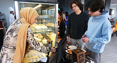Kampüs Öğrenci Lokantası'nda Öğrenciler Kaliteli Yemeği Uygun Fiyata Alıyor