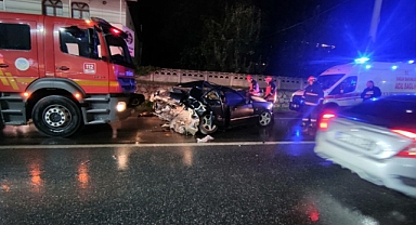 Sapanca'da Kaza! 3 Otomobil Birbirine Girdi