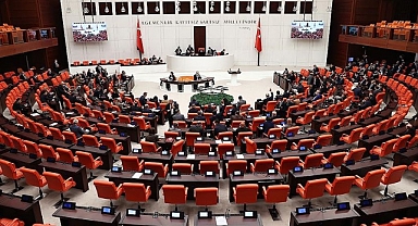 Sosyal Medya Teklifinin İlk İki Maddesi Kabul Edildi