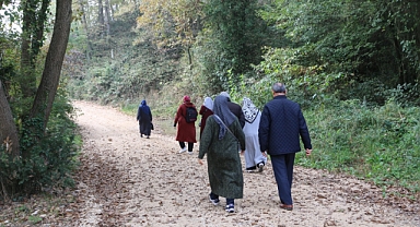 Yaşlılar Doğa Yürüyüşünde Buluştu
