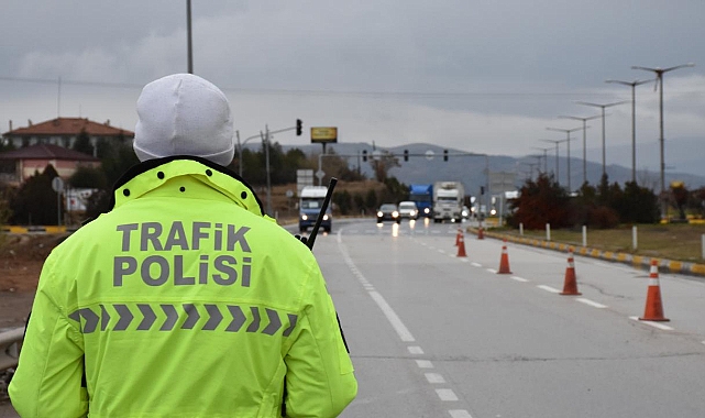 2023 Zammı Belli Oldu! Taşıtlar Vergisi, Ehliyet-Pasaport Harçları ve Trafik Cezaları Zamlandı