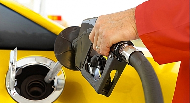 Akaryakıta Zam Yağmuru Devam Ediyor