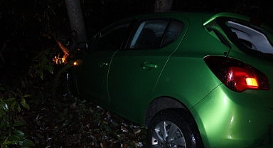 Akyazı'da Feci Kaza: Kayganlaşan Yolda Direksiyon Hakimiyetini Kaybetti