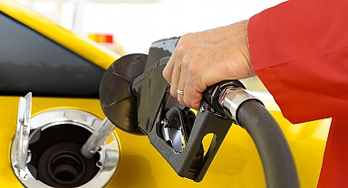 Araç Sahiplerini Sevindirecek Haber: Akaryakıta İndirim Geliyor