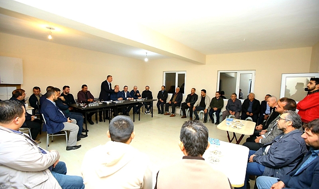 Başkan Işıksu Adapazarı'nda Çalmadık Kapı Bırakmıyor