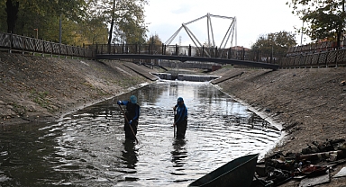 Çark Deresi Temizleniyor