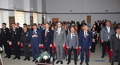 Gazi Mustafa Kemal Atatürk Ferizli'de Saygıyla Yad Edildi