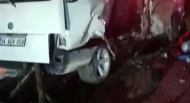 Geyve'de Feci Kaza: 5 Yaralı