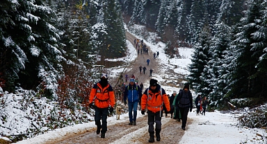 Karagöl-Acelle Yaylası'nda Doğaseverler Karın Tadını Çıkardı