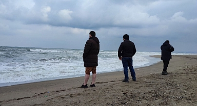 Karasu Sahilde Acı Bekleyiş Sürüyor! Girdiği Denizden Çıkamadı