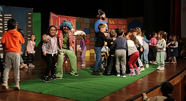 'Kitaplar Ülkesi' Oyunu Büyük Beğeni Topladı