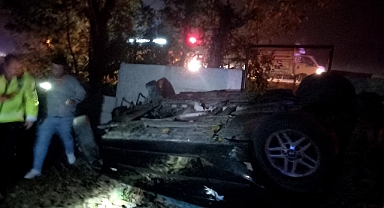 Kontrolden Çıkan Otomobil Bahçeye Daldı: 4 Yaralı