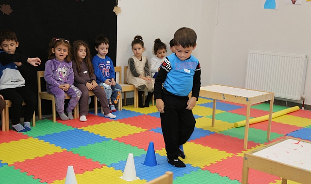 Serdivan Çocuk Akademisi'nde Eğitimler Devam Ediyor