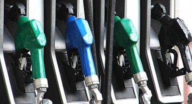 Akaryakıt Fiyatları Yerinde Durmuyor! Bu Gece Yine Değişecek