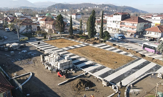 Arifiye'ye Yeni Meydan