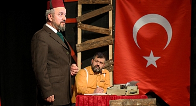 ‘Ben, Mehmet Akif’ Oyunu Seyirciden Tam Not Aldı