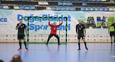 Büyükşehir Hentbol Beykoz'a Takıldı