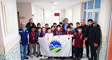 Büyükşehir’in Haltercileri 20 Madalya Topladı