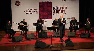 ‘Dilden Gönüle’ Dinletisi Seyirciden Tam Not Aldı