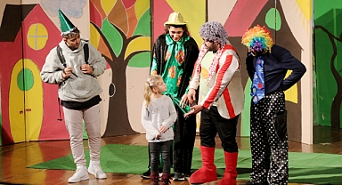 Kültür Etkinlikleri 'Sihirli Şapka' Adlı Tiyatro Oyunu İle Devam Etti