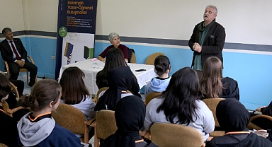 Yazarlar Öğrenciler İle Buluştu