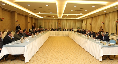 Başkan Işıksu, Dernekkırı Bölgesi Mahalle Başkanları İle Buluştu