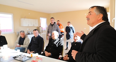 Başkan Karakullukçu Meclis Üyeleriyle Asfalt Şantiyesini İnceledi