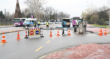 Büyükşehir Belediyesi Serdivan Çıkışına Yeni Bir Kavşak İnşa Ediyor