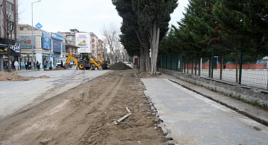 Çark Caddesi'nin Altyapısı Yenileniyor