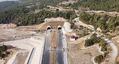 Ege ve Akdeniz’i Birbirine Bağlayan Tünel Hizmete Açılıyor