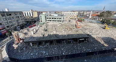Hilmi Kayın'da Yıkım Çalışmaları Devam Ediyor