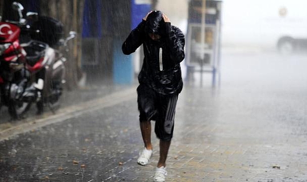 Meteoroloji İl İl Uyardı! Sağanak Yağış ve Kar Geliyor