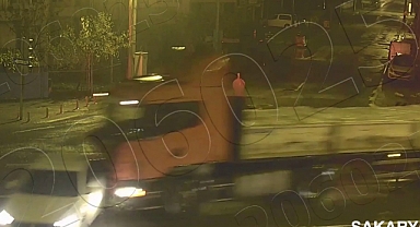 Sakarya'daki Feci Kaza Anları Kamerada