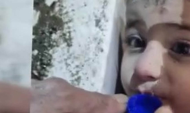 2 Yaşındaki Bebek 44 Saat Sonra Enkaz Altından Çıkartıldı