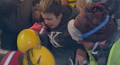 22 Yaşındaki Leyla'dan Sevindiren Haber: Enkazdan Sağ Çıkarıldı