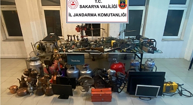 26 Evde Hırsızlık Yapmışlardı, Jandarma Ekipleri Yakaladı: 2 Tutuklama