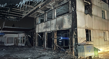 Akaryakıt İstasyonu Alev Alev Yandı, Ekipler Söndürmek İçin Seferber Oldu