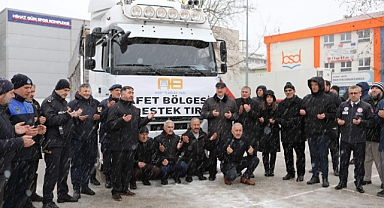 Arifiye'den Deprem Bölgesine 16 Tır Yardım Gönderildi