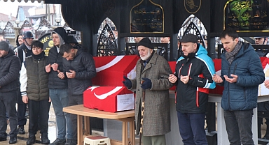 Depremde Hayatını Kaybeden Astsubay ve Ailesine Acı Veda!