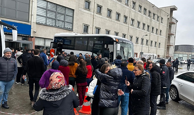 Sakarya'dan Deprem Bölgesine Sağlıkçı Takviyesi Sürüyor