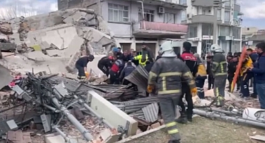 Son Dakika: Osmaniye'de Bina Çöktü!