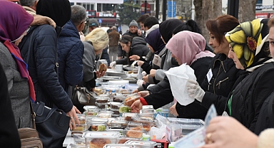 Burada Satılan Her Şey Depremzedeler İçin