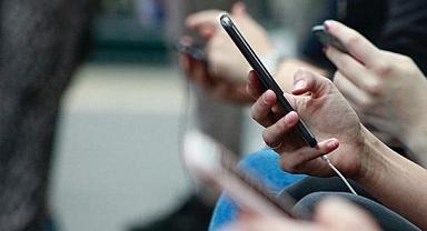 Cep Telefonlarına Yüzde 20 Zam!