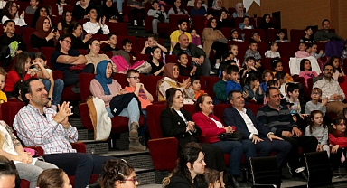 Dünya Tiyatrolar Günü SGM'de Kutlandı
