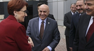 Meral Akşener, Partisinin Belediye Başkanlarıyla Buluştu